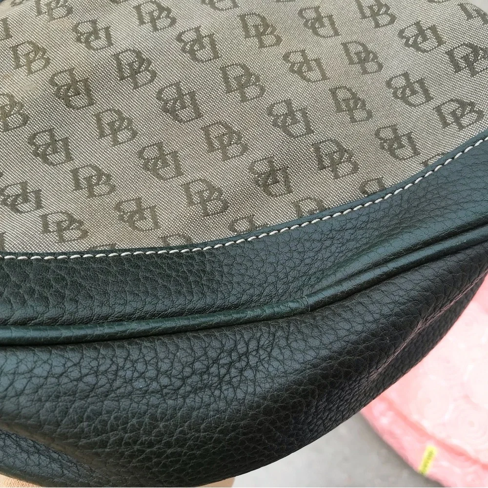 Vintage Dooney & Bourke Green Shoulder Bag